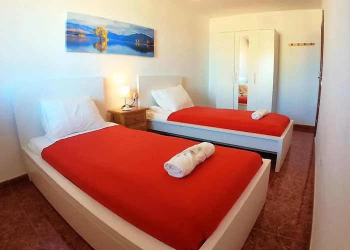 Lejlighed Stunning Sea View 2-bedroom Near