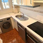 Stunning Sea View 2-bedroom Near アパート *