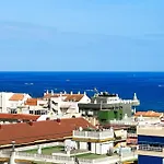 Stunning Sea View 2-bedroom Near アパート フエンヒロラ