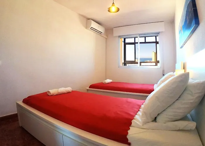 Stunning Sea View 2-bedroom Near Fuengirola