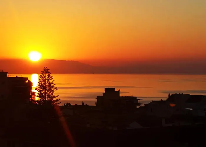 Stunning Sea View 2-bedroom Near Fuengirola