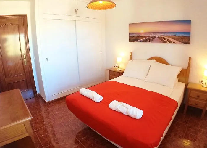 Stunning Sea View 2-bedroom Near *