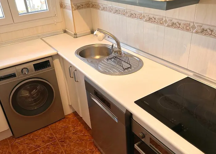 Stunning Sea View 2-bedroom Near *