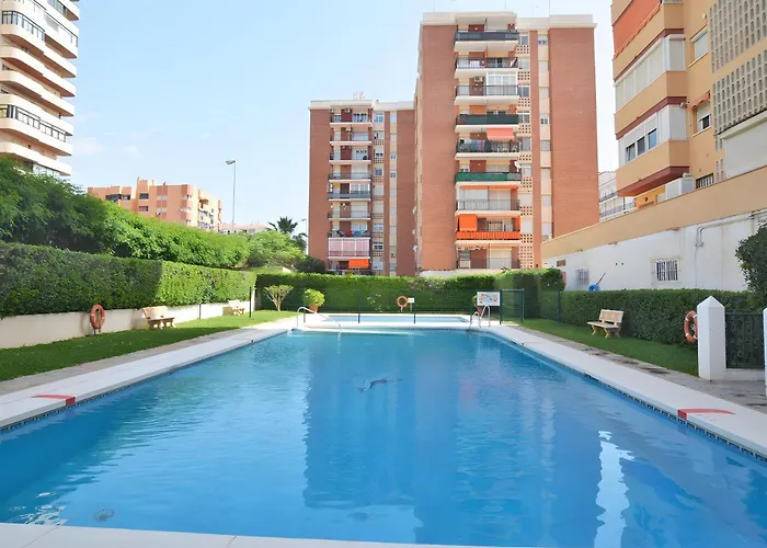 Stunning Sea View 2-bedroom Near