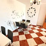 Stunning Sea View 2-bedroom Near 公寓