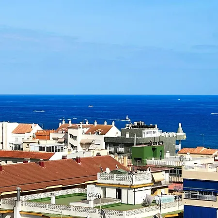 Stunning Sea View 2-bedroom Near Apartamento Fuengirola
